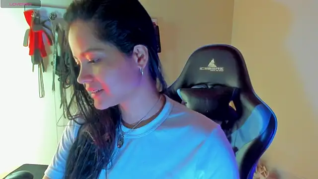 Snapshot of scarlet-kennedy98 chatting on May 2026 09:13:01 PM scarlet-kennedy98 online show from May 2026 09:13:01 PM