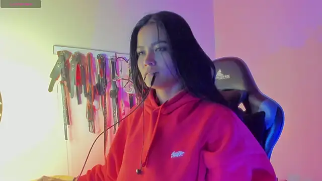 scarlet-kennedy98 online show from March 2026 10:21:01 PM