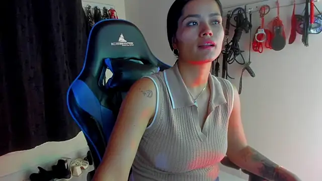 scarlet-kennedy98 online show from November 2025 10:24:01 PM