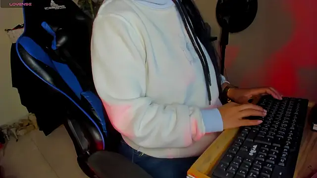 scarlet-kennedy98 online show from February 2026 05:43:01 PM