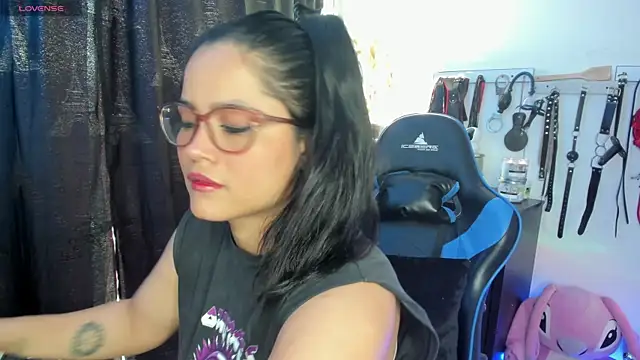 scarlet-kennedy98 online show from January 2025 10:30:02 PM