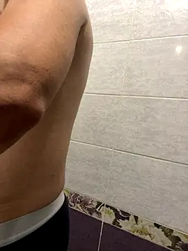 Snapshot of vanho29 chatting on October 2025 12:53:02 AM vanho29 online show from October 2025 12:53:02 AM