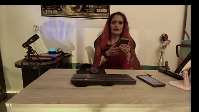 Julieta Wall  online show from April 2026 12:34:01 AM