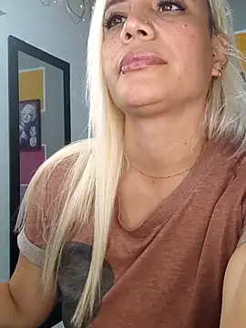 Snapshot of LuCKy_JoK chatting on February 2025 02:49:01 PM LuCKy JoK online show from February 2025 02:49:01 PM