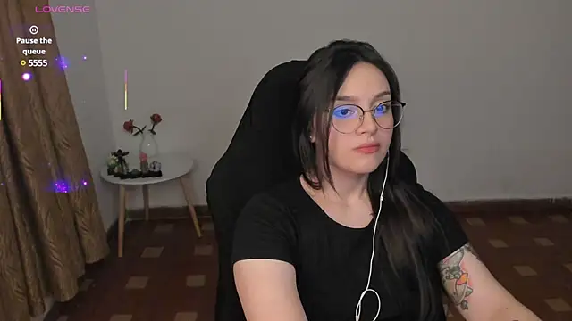 anaveleeez online show from March 2025 04:37:02 AM