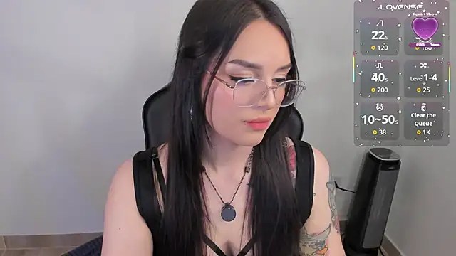 anaveleeez online show from July 2026 11:46:01 PM