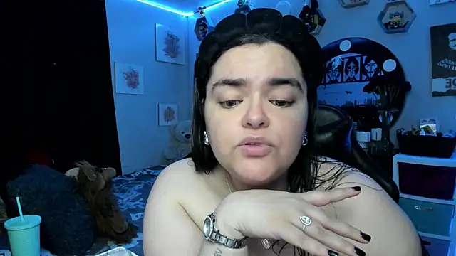 Luise Meyrink online show from October 2025 02:54:01 AM