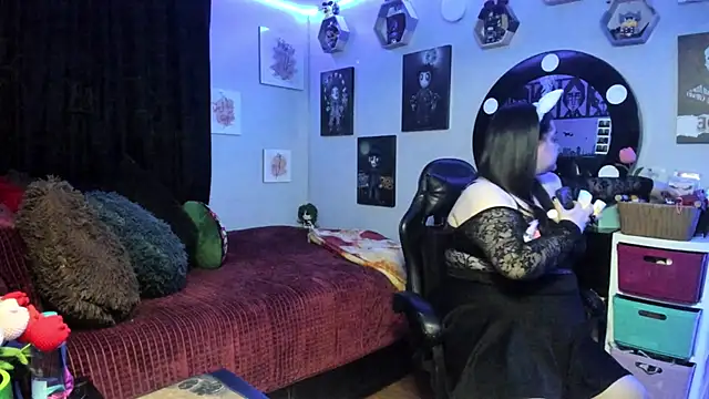 Luise Meyrink online show from April 2026 04:58:01 AM