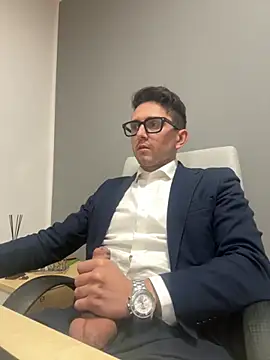 masterboss  online show from December 2025 12:26:01 PM