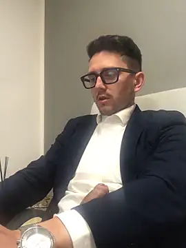 masterboss  online show from April 2026 12:00:01 PM