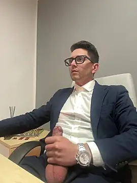 Snapshot of masterboss_ chatting on January 2026 12:42:02 PM masterboss online show from January 2026 12:42:02 PM