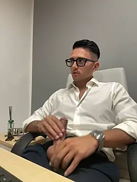 masterboss  online show from September 2025 11:50:02 AM