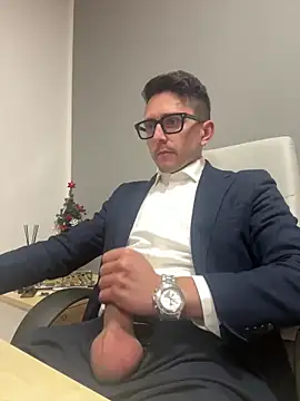 Snapshot of masterboss_ chatting on December 2025 07:50:02 PM masterboss online show from December 2025 07:50:02 PM