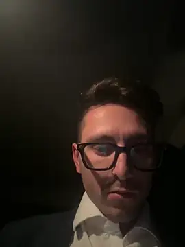 masterboss  online show from October 2025 07:35:02 PM