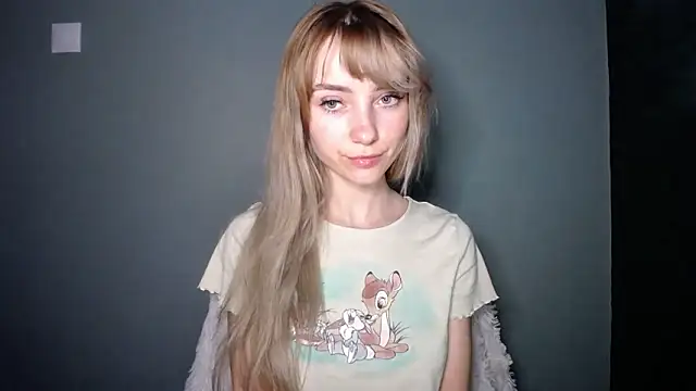 LuciaYoung online show from January 2026 08:23:01 PM