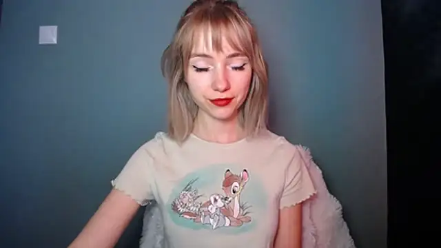 LuciaYoung online show from February 2026 07:33:02 AM