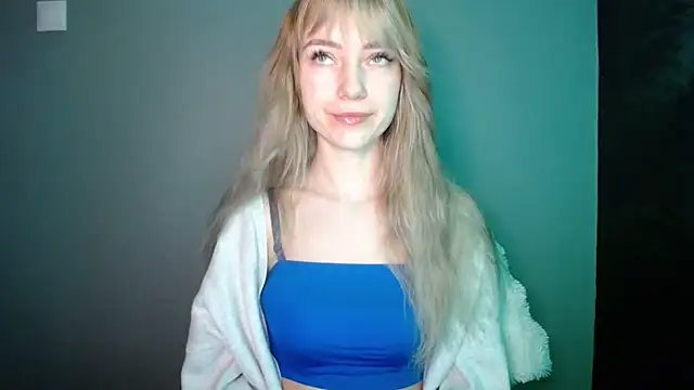 LuciaYoung online show from January 2026 07:45:01 AM