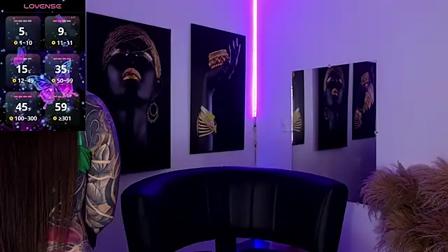  brenna hanson online show from December 2025 07:15:02 PM