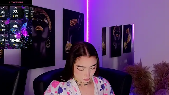  brenna hanson online show from November 2025 07:03:01 PM