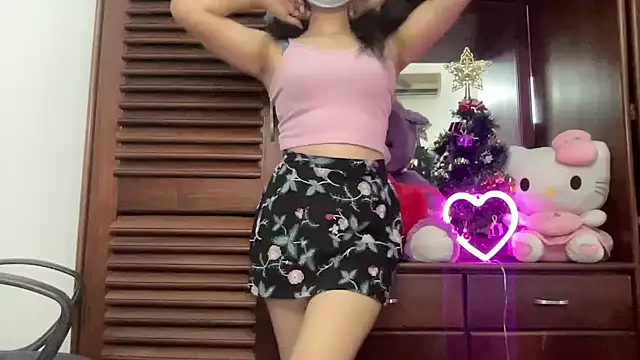 Princess Lily online show from December 2024 11:07:02 AM