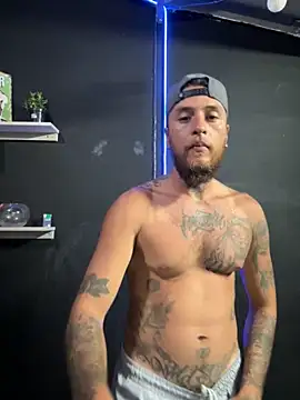 raymon616 online show from December 2025 11:06:02 PM