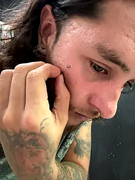 raymon616 online show from December 2025 09:42:01 PM