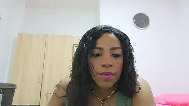 Issa Km  online show from March 2026 12:03:01 AM