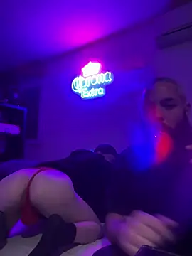 Snapshot of Grenn90 chatting on March 2025 07:54:01 PM Grenn90 online show from March 2025 07:54:01 PM