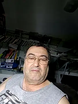 StiveMartin online show from November 2025 07:08:02 PM