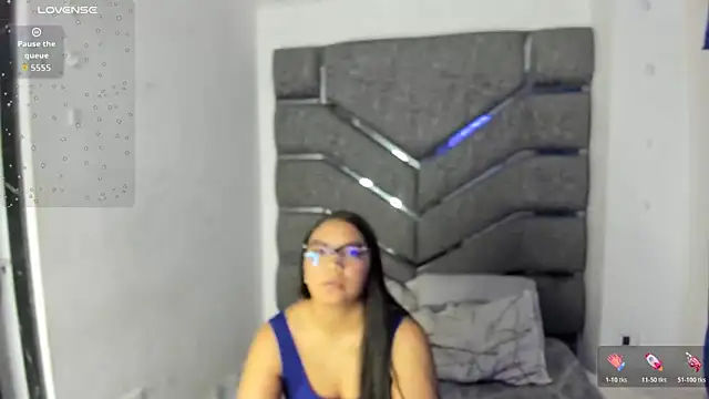 Latinos couples online show from August 2026 03:44:02 AM