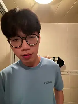 Snapshot of hihi0169 chatting on December 2024 03:48:01 PM hihi0169 online show from December 2024 03:48:01 PM