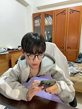 Snapshot of hihi0169 chatting on December 2024 01:16:02 PM hihi0169 online show from December 2024 01:16:02 PM