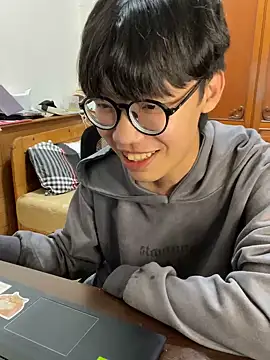 Snapshot of hihi0169 chatting on December 2024 04:24:02 PM hihi0169 online show from December 2024 04:24:02 PM