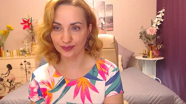 Snapshot of CatcherineAttraction chatting on January 2025 03:03:01 PM CatcherineAttraction online show from January 2025 03:03:01 PM