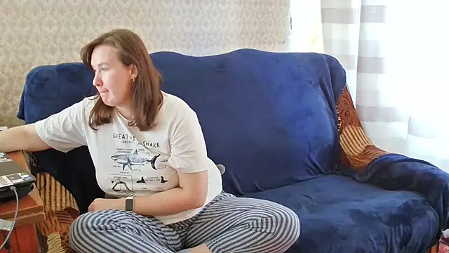 franceska blue online show from October 2025 10:58:01 AM