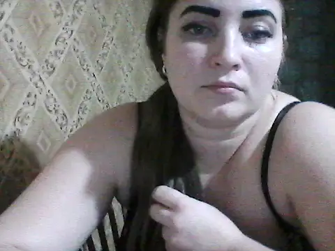 Elizabeth Meow online show from November 2025 07:03:01 PM