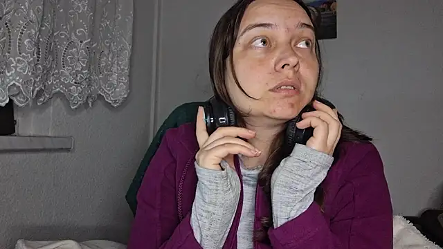 Cyndee Winter online show from April 2026 07:42:01 PM