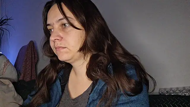 Cyndee Winter online show from November 2025 06:22:02 PM