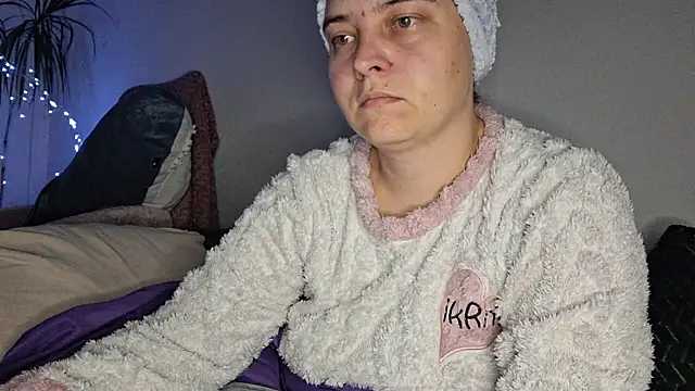 Cyndee Winter online show from November 2025 07:50:01 PM