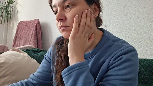 Cyndee Winter online show from November 2025 01:38:02 PM