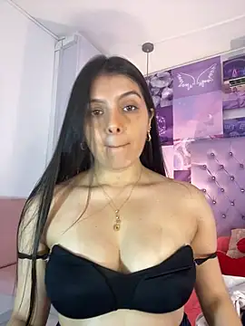 Snapshot of SamaraLincolnn chatting on June 2026 03:49:02 PM SamaraLincolnn online show from June 2026 03:49:02 PM
