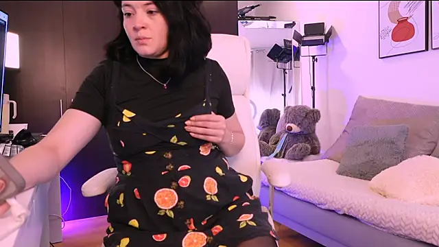 Snapshot of Anah_s chatting on November 2025 04:29:01 PM Anah s online show from November 2025 04:29:01 PM