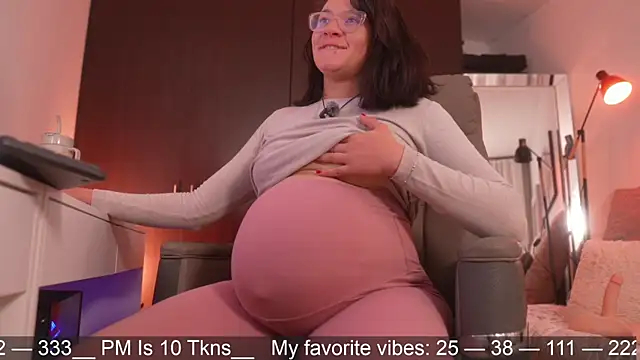 Anah s online show from April 2026 02:01:01 AM