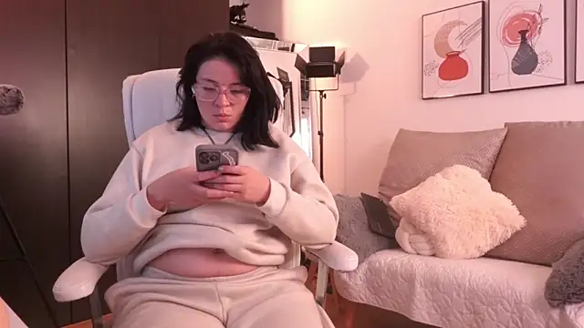 Anah s online show from December 2025 02:26:01 AM