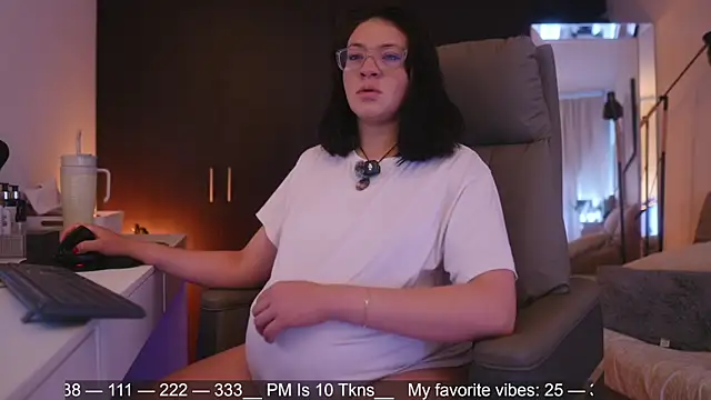 Anah s online show from April 2026 03:48:01 PM