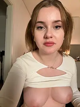 MaribelRiver online show from October 2025 09:29:01 PM