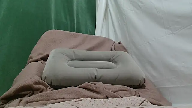 Luckyalice 4u online show from February 2026 08:19:01 PM