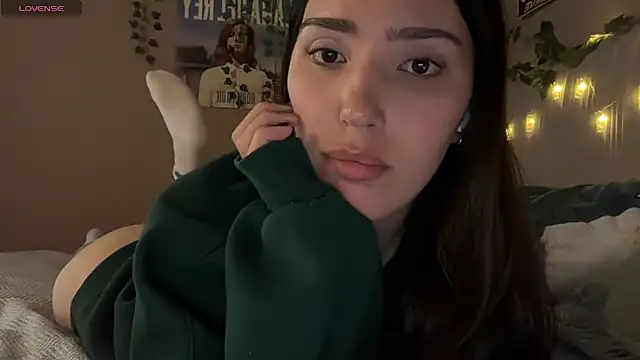 Anisawithlove online show from May 2026 01:28:01 PM