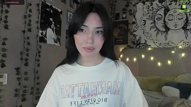 Snapshot of Anisawithlove chatting on March 2025 03:57:02 PM Anisawithlove online show from March 2025 03:57:02 PM