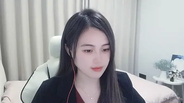 Snapshot of Wofeifei-baby chatting on December 2024 03:37:01 PM Wofeifei-baby online show from December 2024 03:37:01 PM